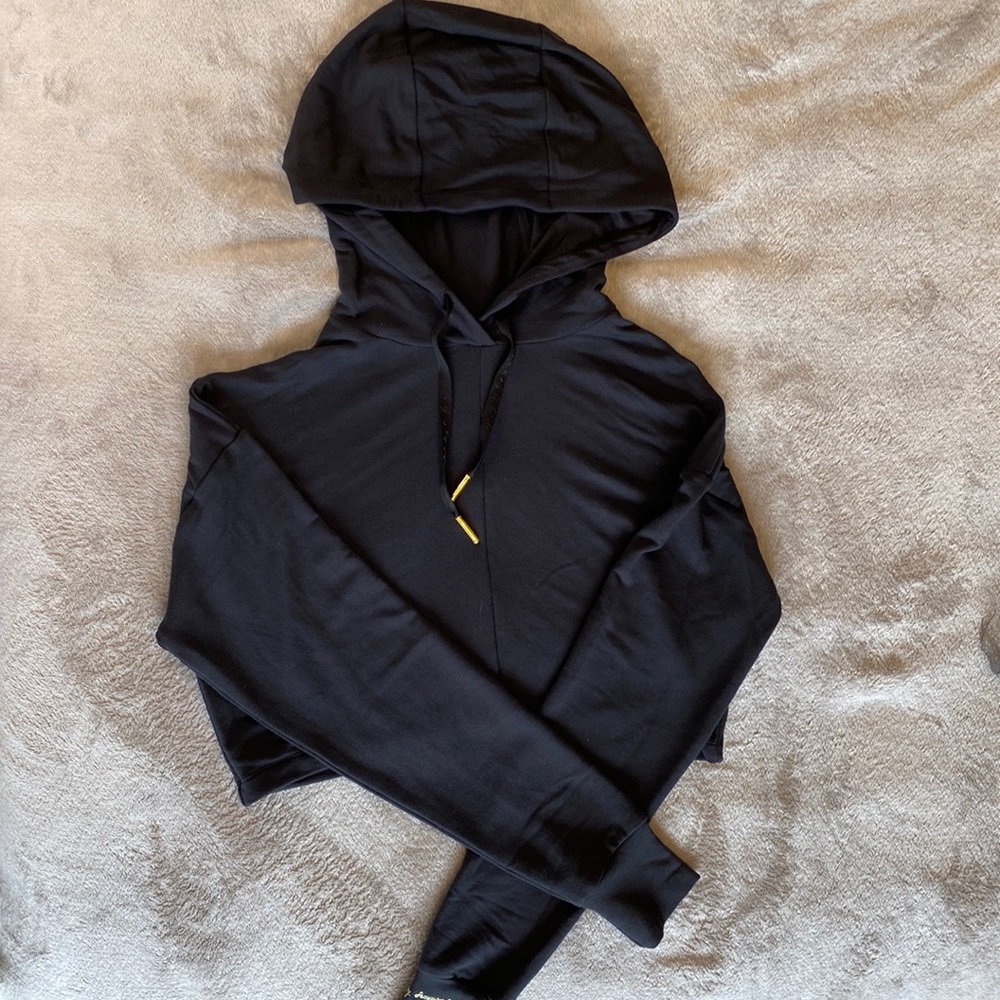Gymshark x Whitney Simmons cropped hoodie
